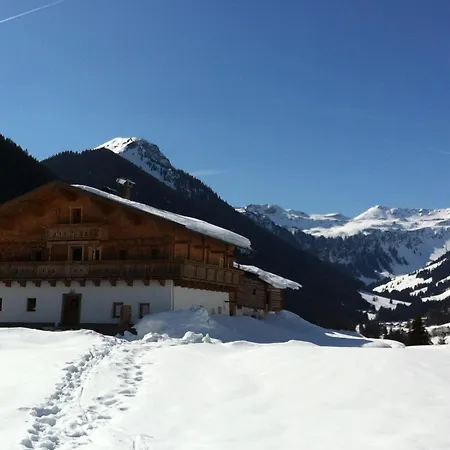 Alpenbauernhaus Vorderbrandthof * Saalbach-Hinterglemm